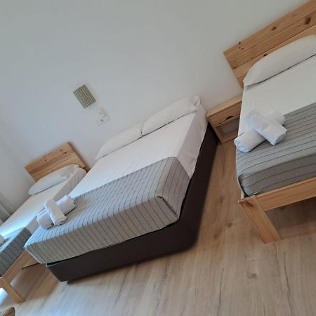 Hostal Andrea Sol Мадрид Екстериор снимка