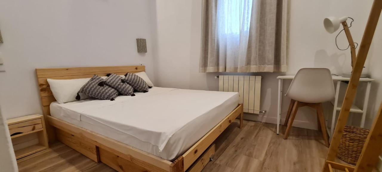 Hostal Andrea Sol Мадрид Екстериор снимка