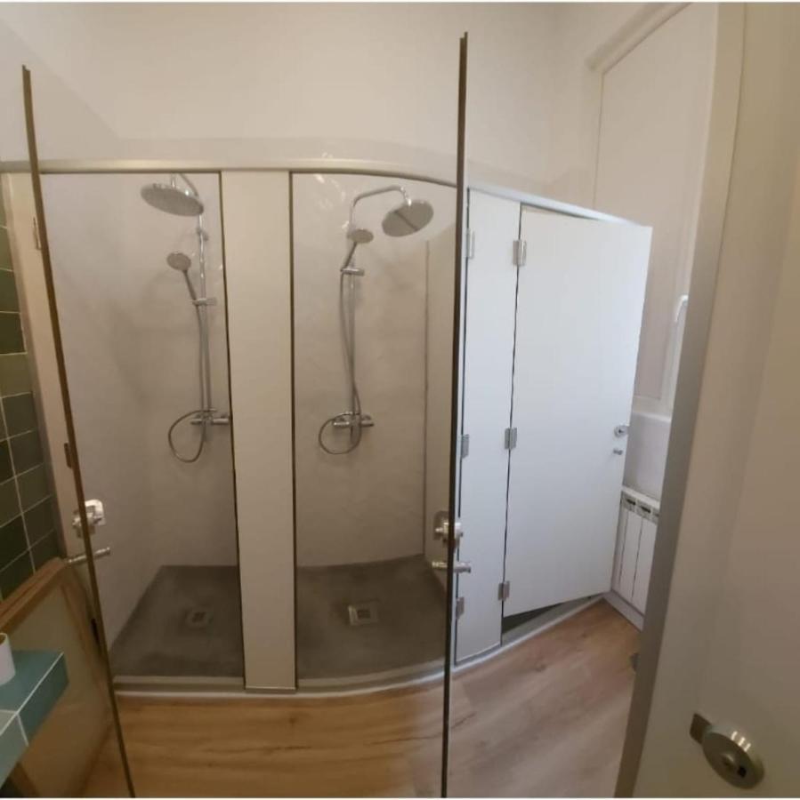 Hostal Andrea Sol Мадрид Екстериор снимка