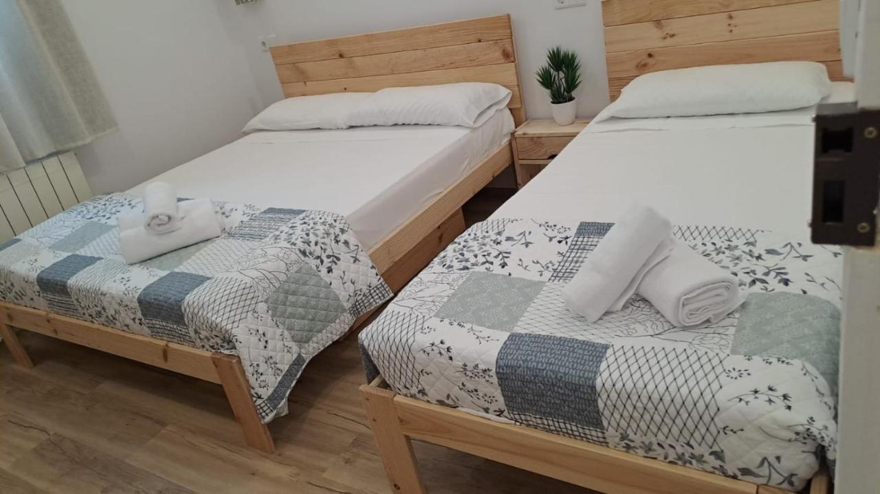 Hostal Andrea Sol Мадрид Екстериор снимка